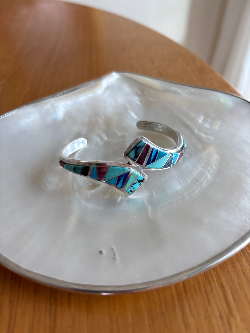 Signerat Navajo Armband i Sterling Silver & Gemstone Inlay – Ella David (TSF)