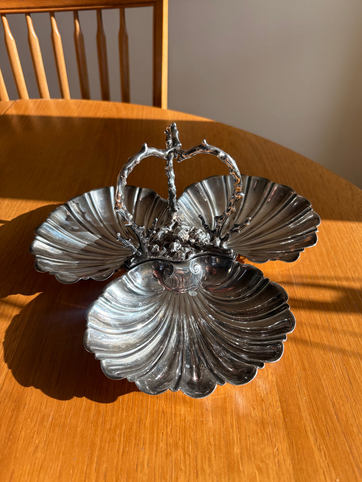 Kabaré/serveringsfat, Liberty & Co London (ca 1900)